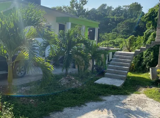 June's Comfort Paradise Apartment *
